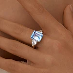 Серебряное крупное кольцо с небесно-голубой шпинелью