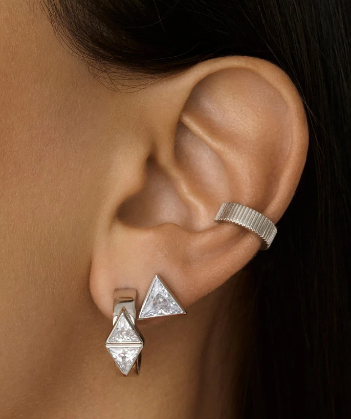 Серьги-пусеты из серебра с фианитами VENUS