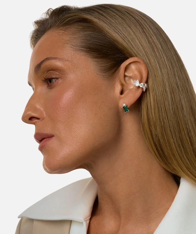 Серьги пусеты Энергия с зелёным фианитом из серебра