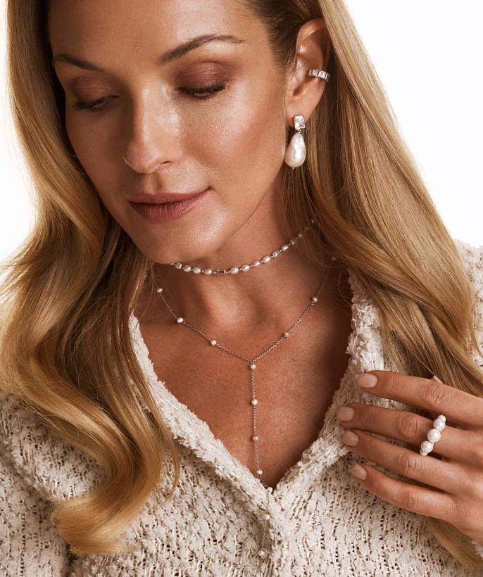 Серебряное колье-галстук с натуральным жемчугом