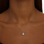 Серебряное колье с квадратной подвеской с фианитом